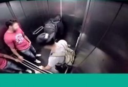 恶搞电梯爆料视频,揭秘恶搞爆料视频背后的惊人真相